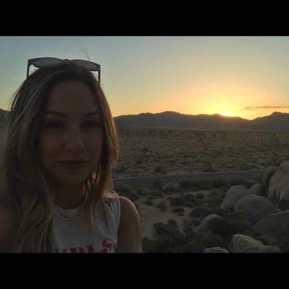 Meet your Posher, Erin - Picture 1 of 1